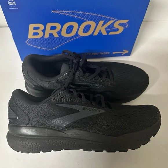 Brooks Men's Black Ghost 16 Size 9.5 - Picture 1 of 7